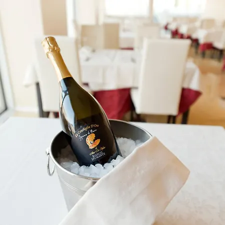 "La Conchiglia D' Oro" Hotel & Spa-3